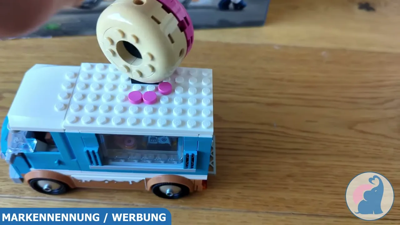Meiner Meinung nach ist die Altersempfehlung ab 5 Jahren perfekt getroffen und überfordert Kinder nicht.